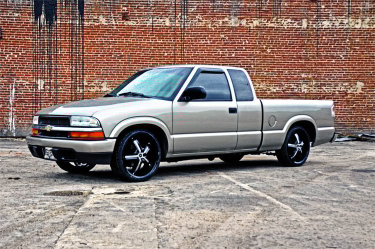 GMC Sonoma Lowering Kit - Front + Rear - Rough Country - 2 Inch FR | 2.5 Inch RR - '91-'03